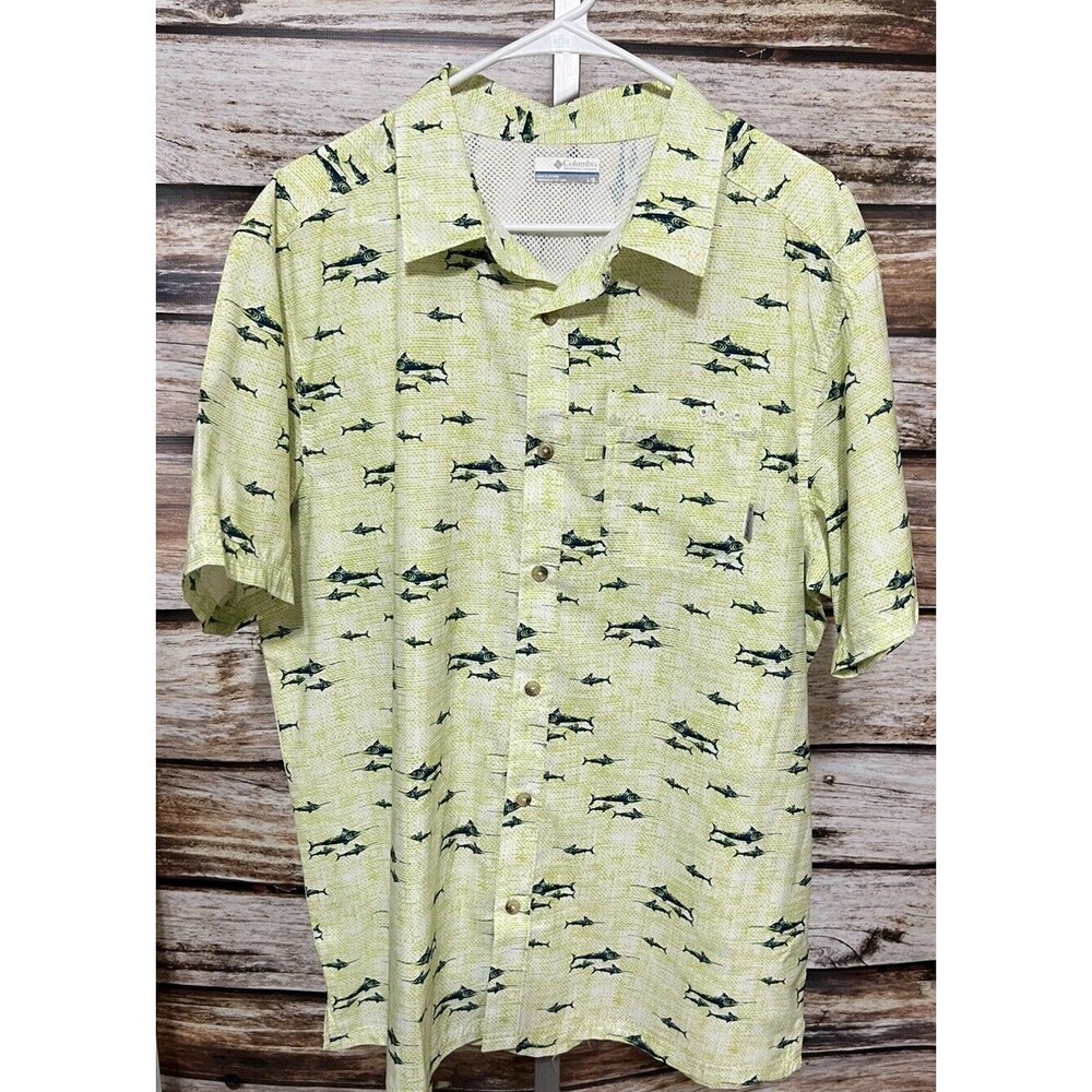 Columbia PFG Men’s Shirt Size Large Vented Button Up Short Sleeve Sword Fish